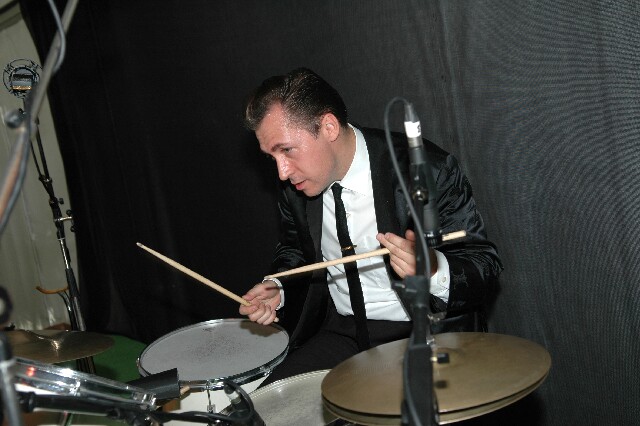 min 2008 05 04 retro rhythm 301